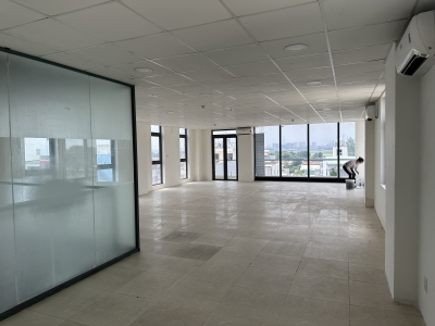 CHO SÀN VĂN PHÒNG 240 MÉT VUÔNG